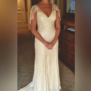Jenny Packham Juniper 2019 Ivory Beaded bridal wedding dress tailored to US 4 S